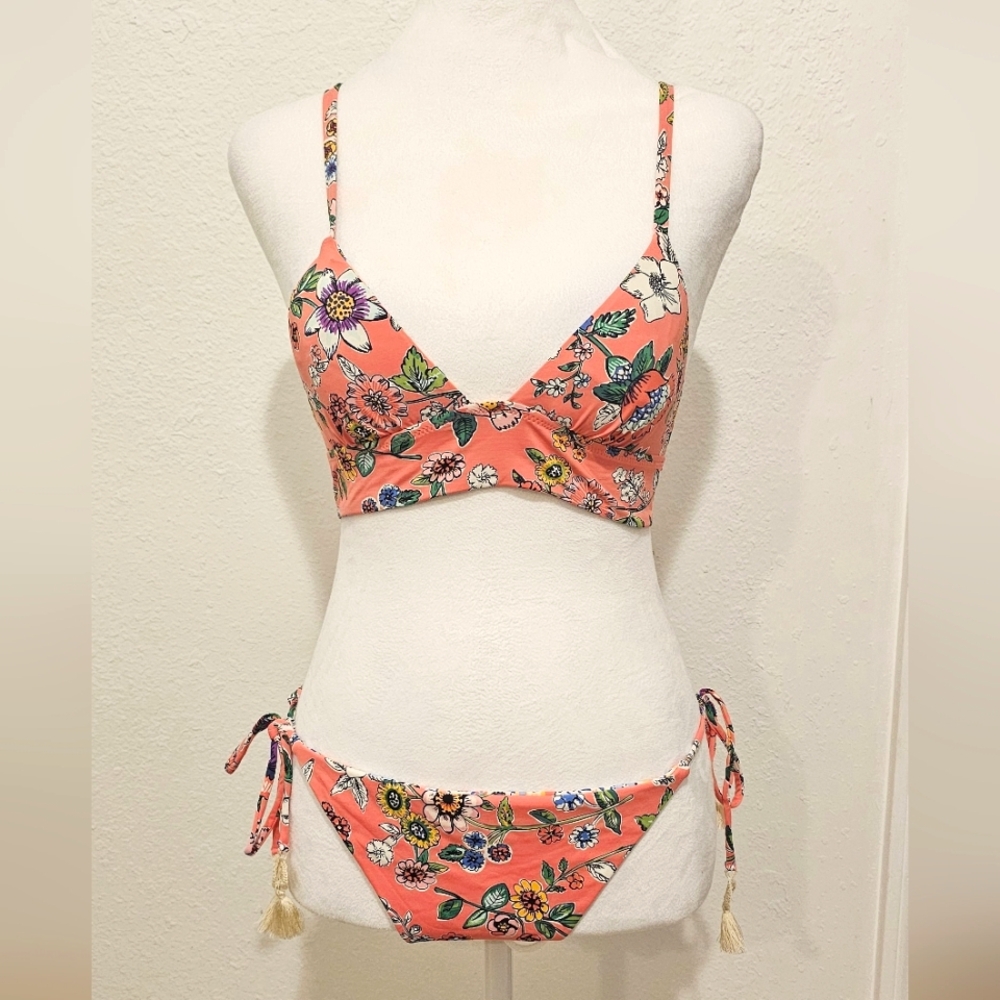 Floral Bikini Reversible Set - Pink And While Size Small